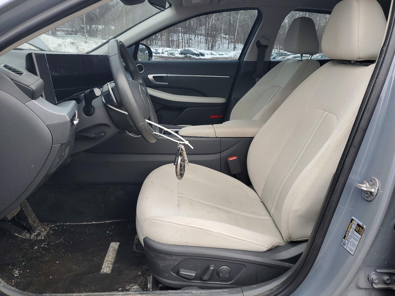 2025 HYUNDAI SONATA photo 13