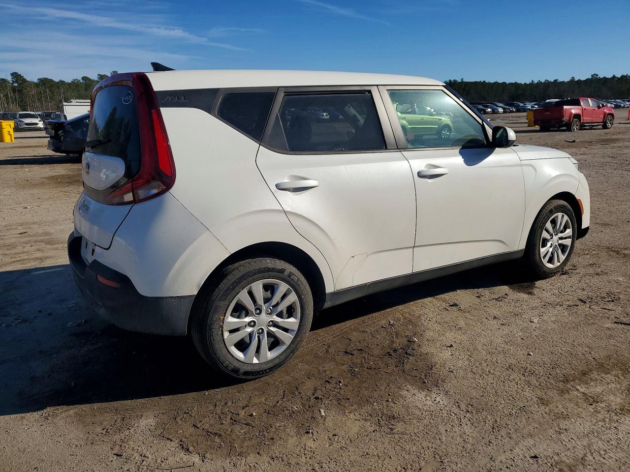 2021 KIA SOUL LX photo 3