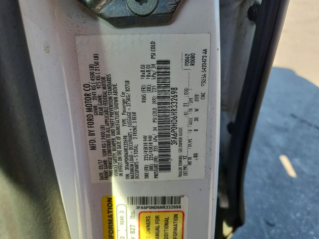 2017 FORD FUSION SE photo 34