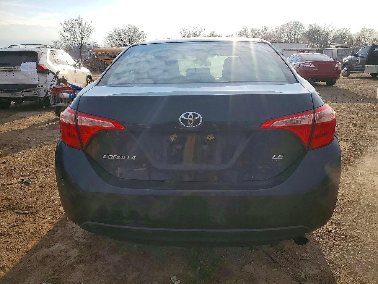 2017 TOYOTA COROLLA L photo 6