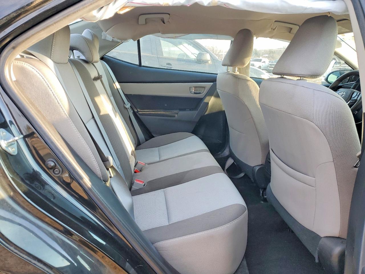 2017 TOYOTA COROLLA L photo 10