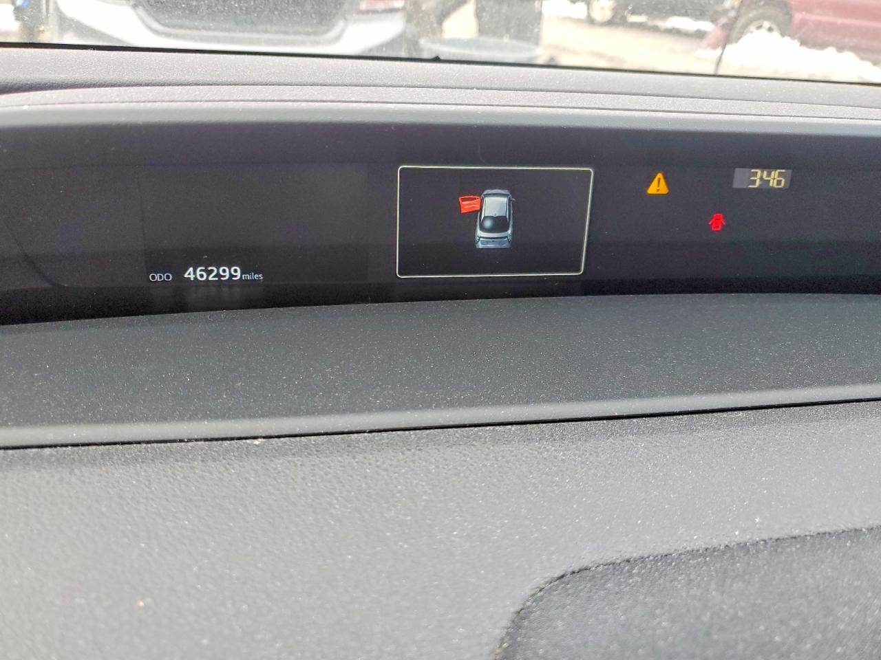 2017 TOYOTA PRIUS photo 9
