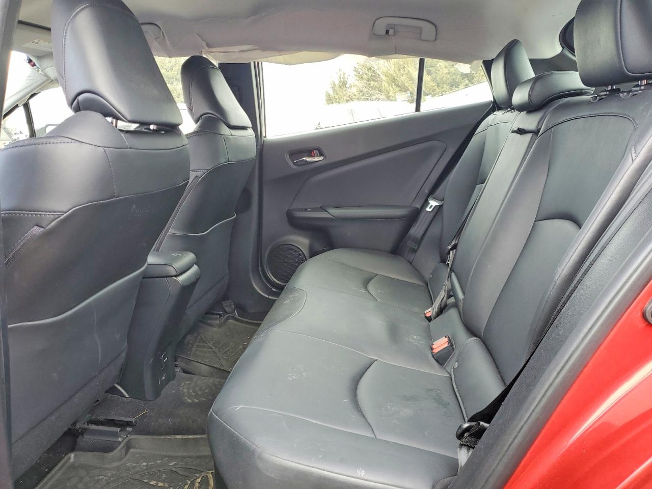 2017 TOYOTA PRIUS photo 10