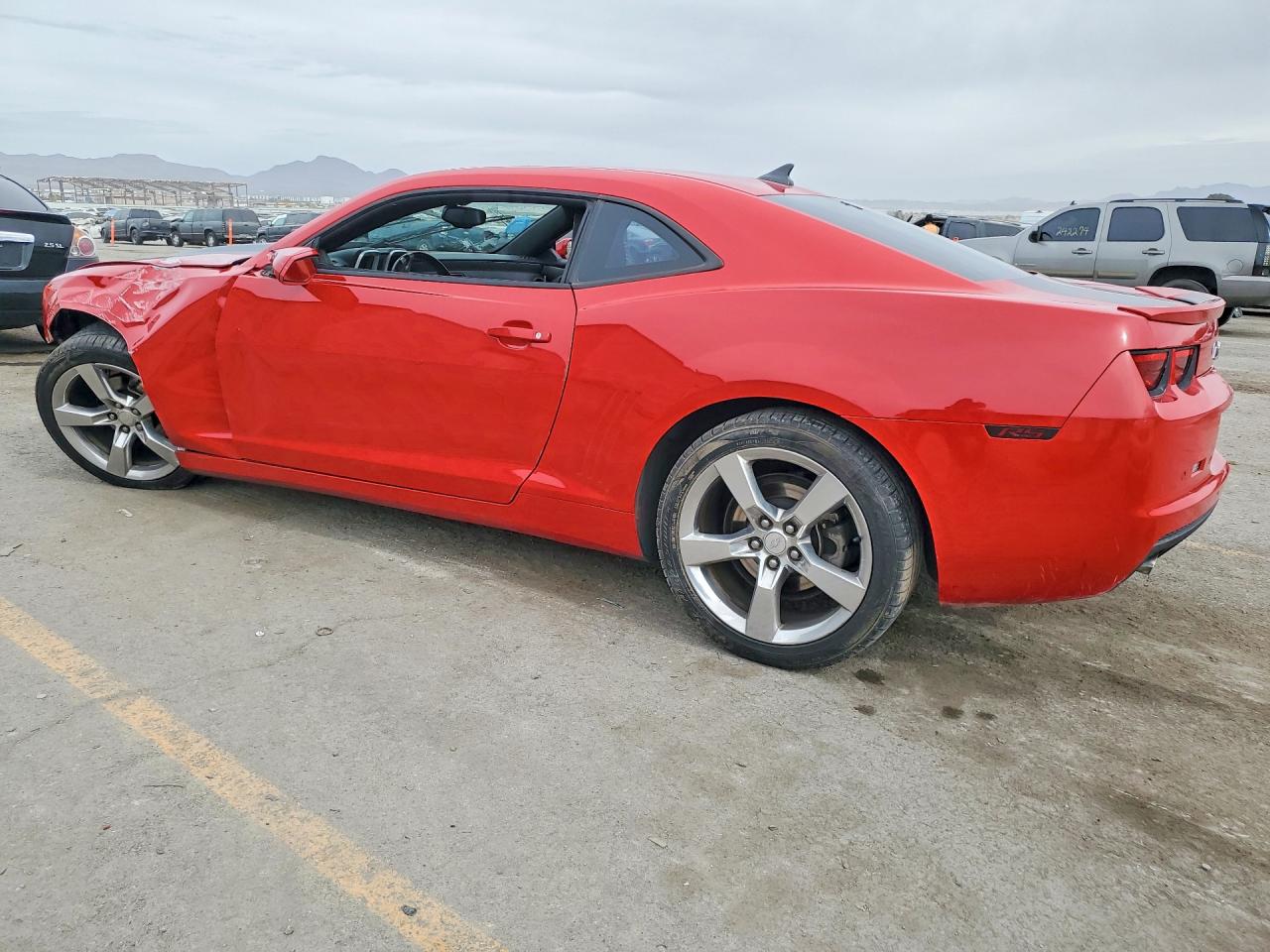 2011 CHEVROLET CAMARO LT photo 2