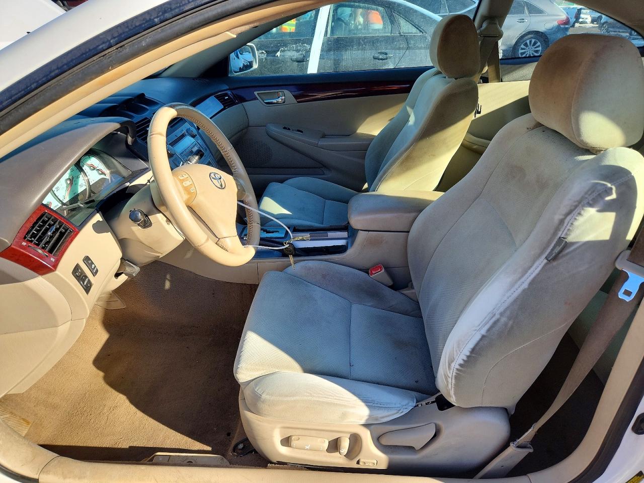 2005 TOYOTA CAMRY SOLARA SE photo 13