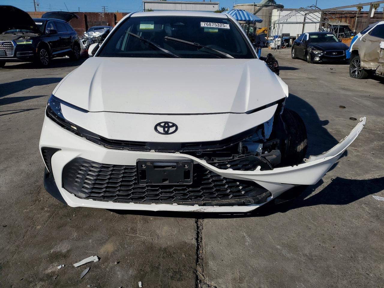 2025 TOYOTA CAMRY XSE photo 5