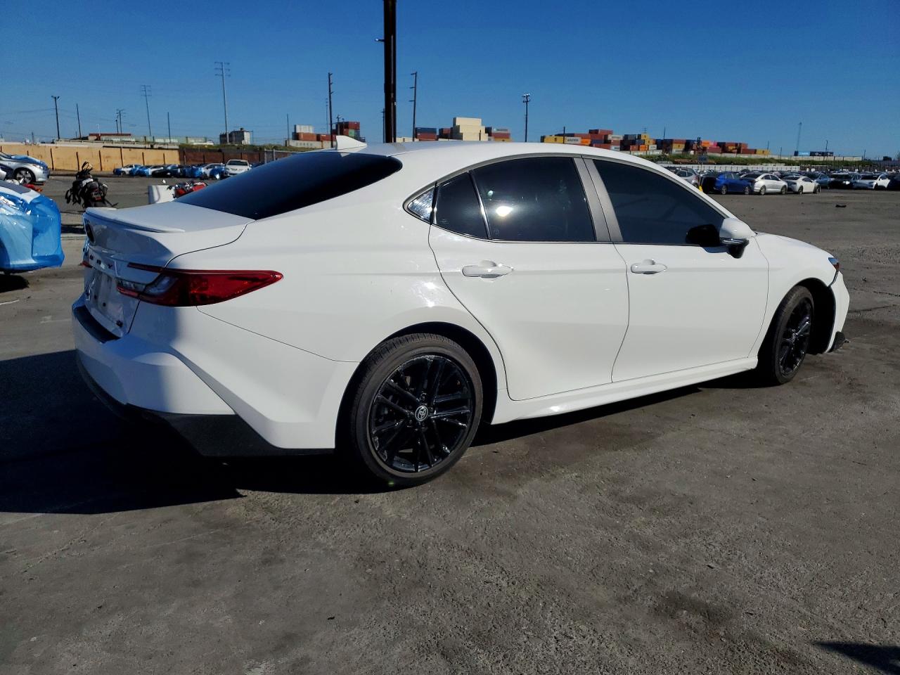 2025 TOYOTA CAMRY XSE photo 3