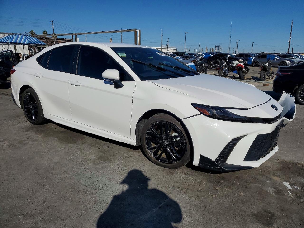 2025 TOYOTA CAMRY XSE photo 4