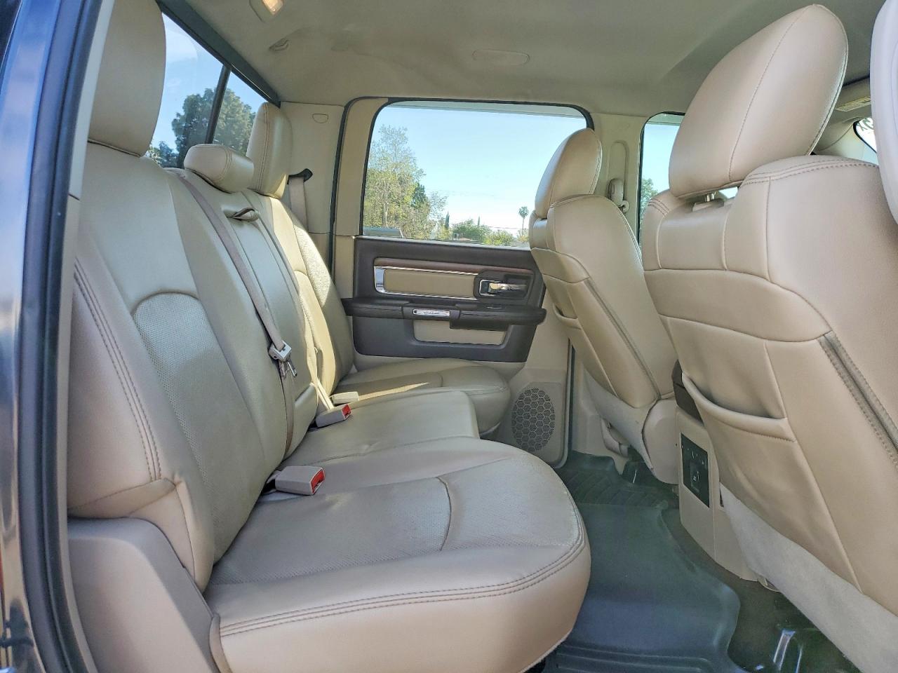 2016 RAM 1500 photo 11