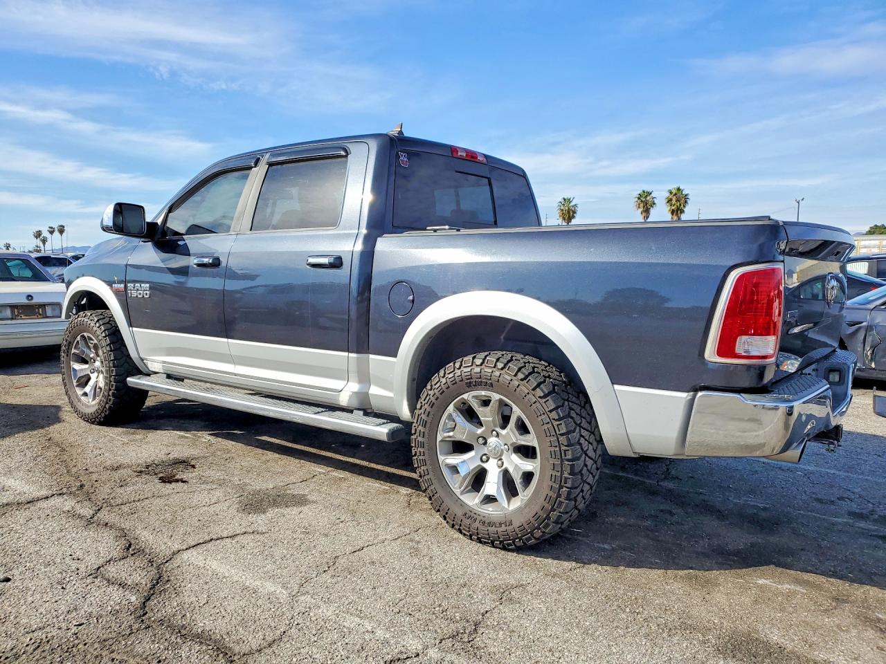 2016 RAM 1500 photo 2