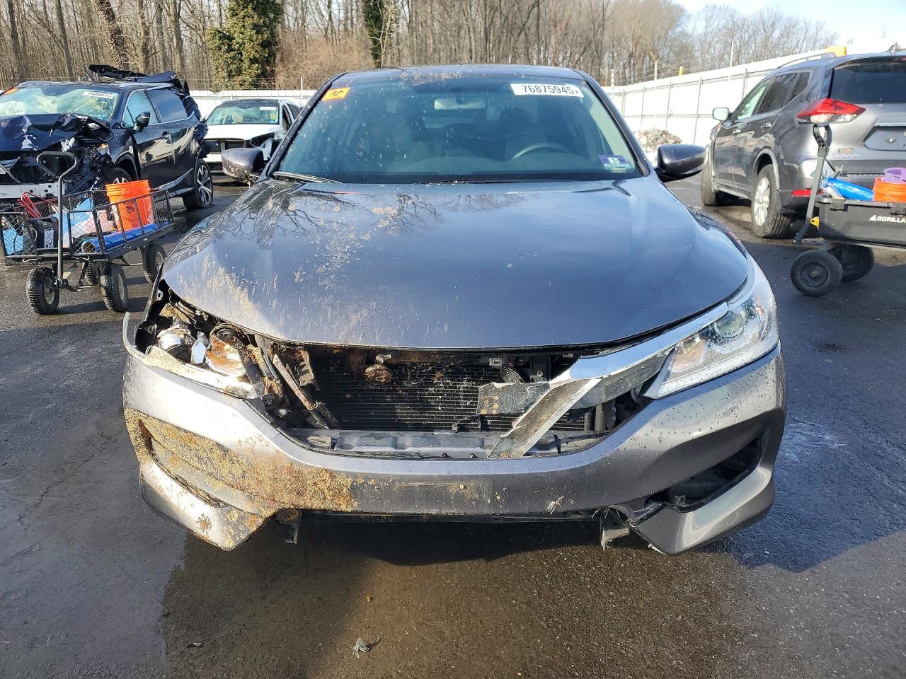 2017 HONDA ACCORD LX photo 9