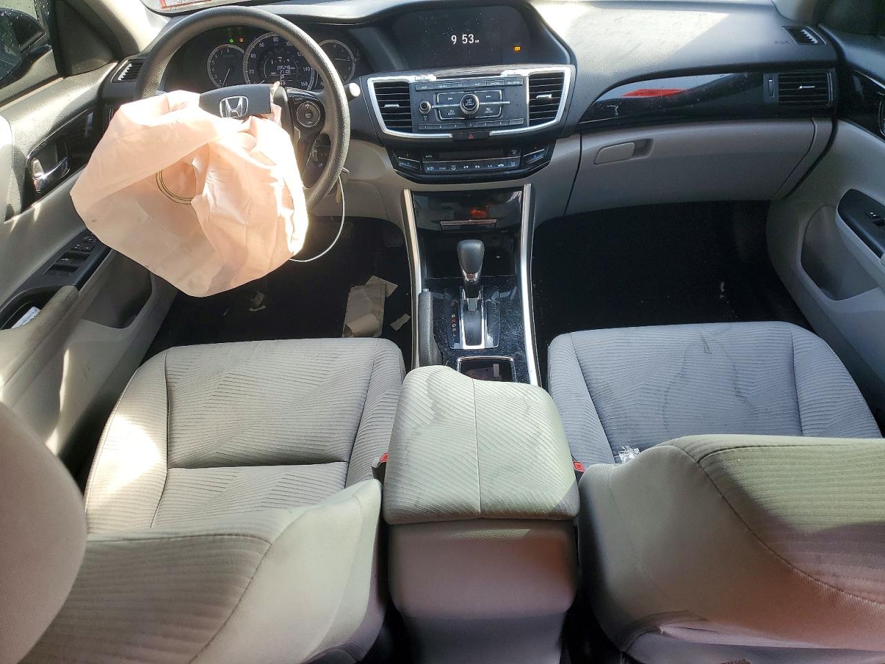 2017 HONDA ACCORD LX photo 15