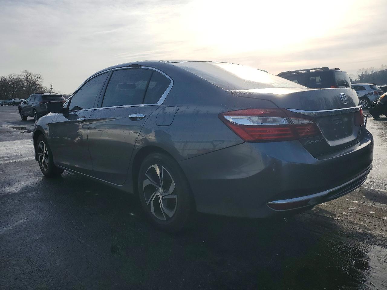 2017 HONDA ACCORD LX photo 3