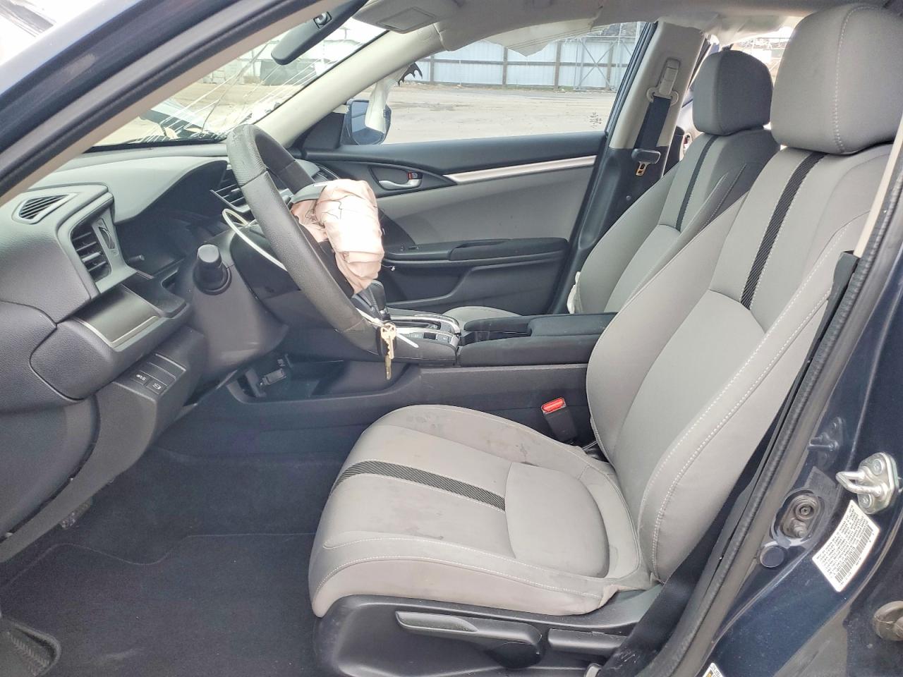 2016 HONDA CIVIC LX photo 7
