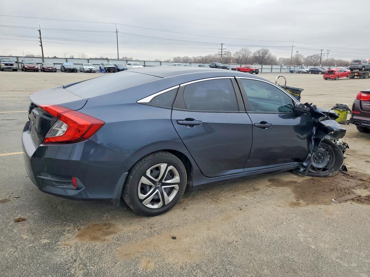 2016 HONDA CIVIC LX photo 3