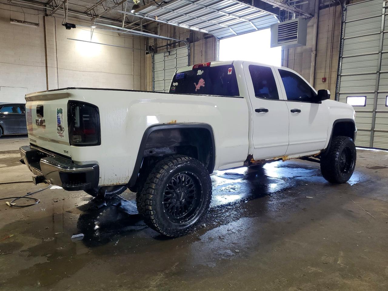 2014 GMC SIERRA K1500 SLE photo 3