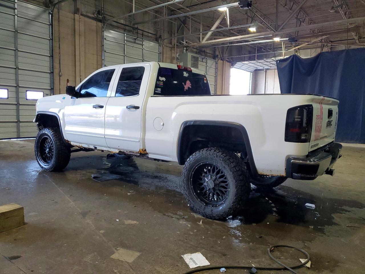 2014 GMC SIERRA K1500 SLE photo 2