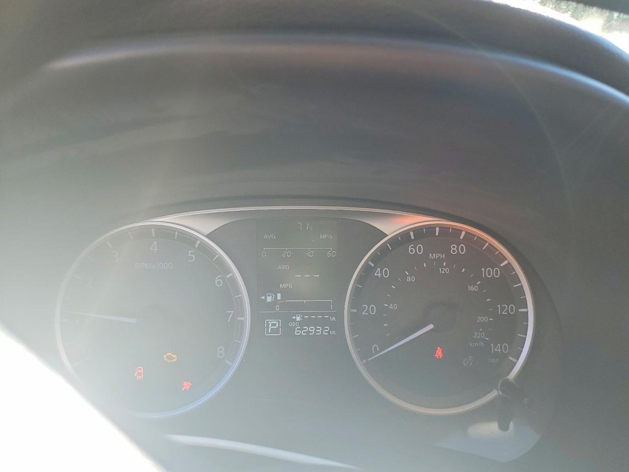 2019 NISSAN KICKS S photo 9