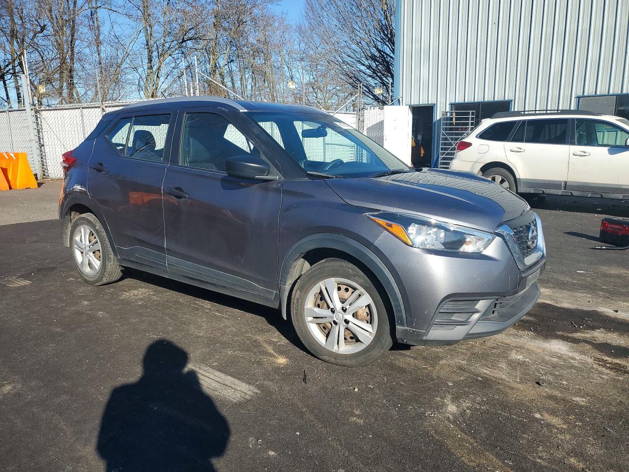 2019 NISSAN KICKS S photo 4