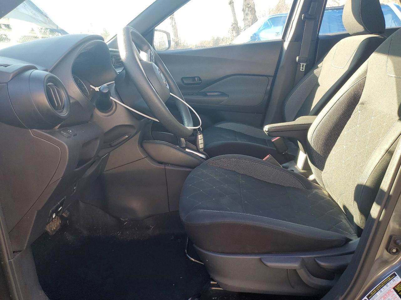 2019 NISSAN KICKS S photo 7