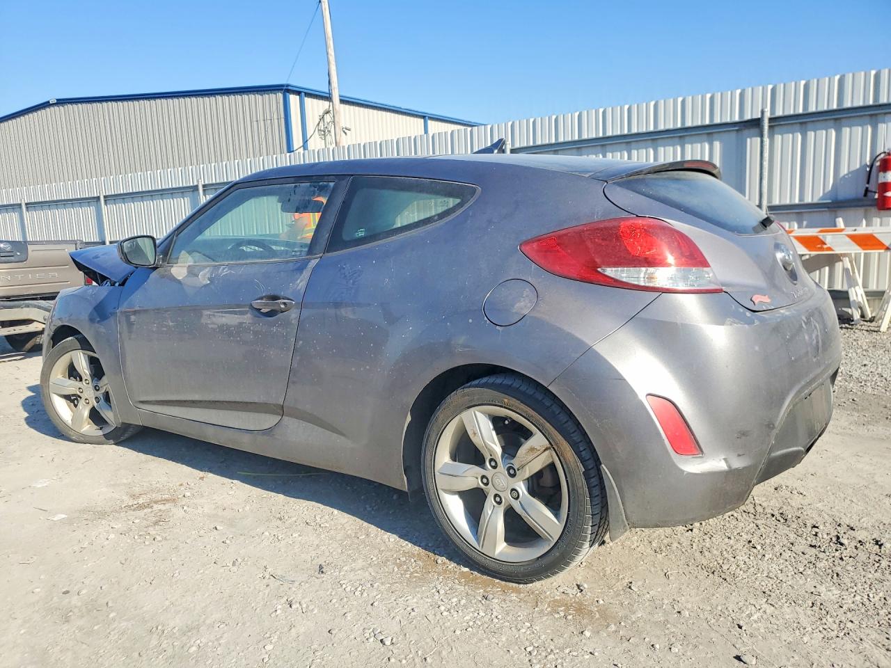 2015 HYUNDAI VELOSTER photo 2