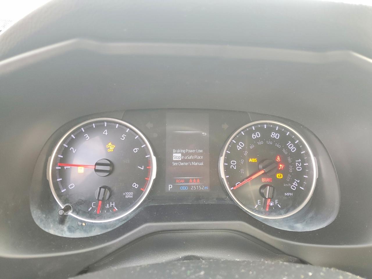 2022 TOYOTA RAV4 LE photo 17