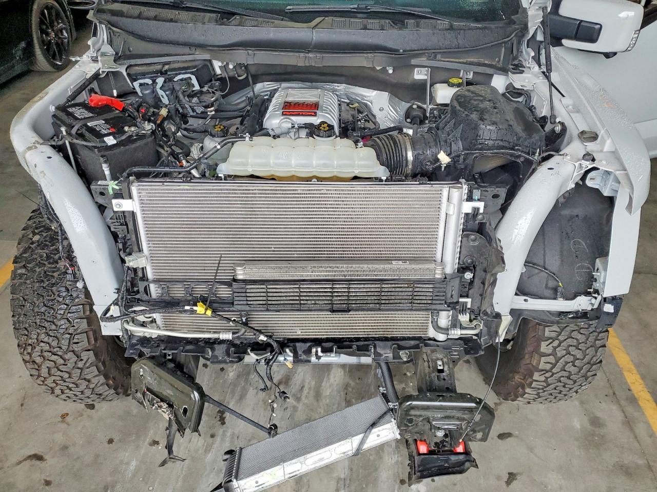 2024 FORD F150 RAPTOR photo 21