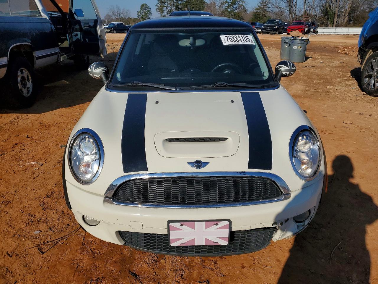 2010 MINI COOPER S photo 9