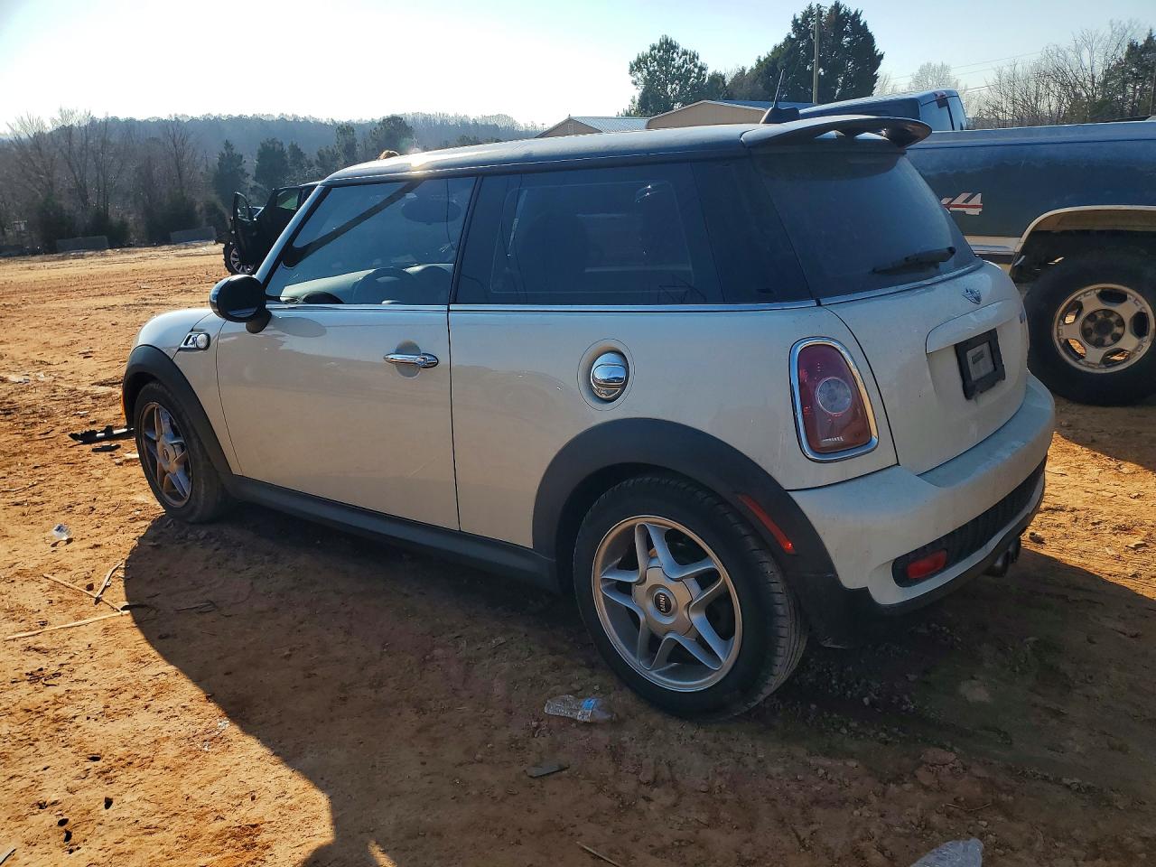2010 MINI COOPER S photo 3