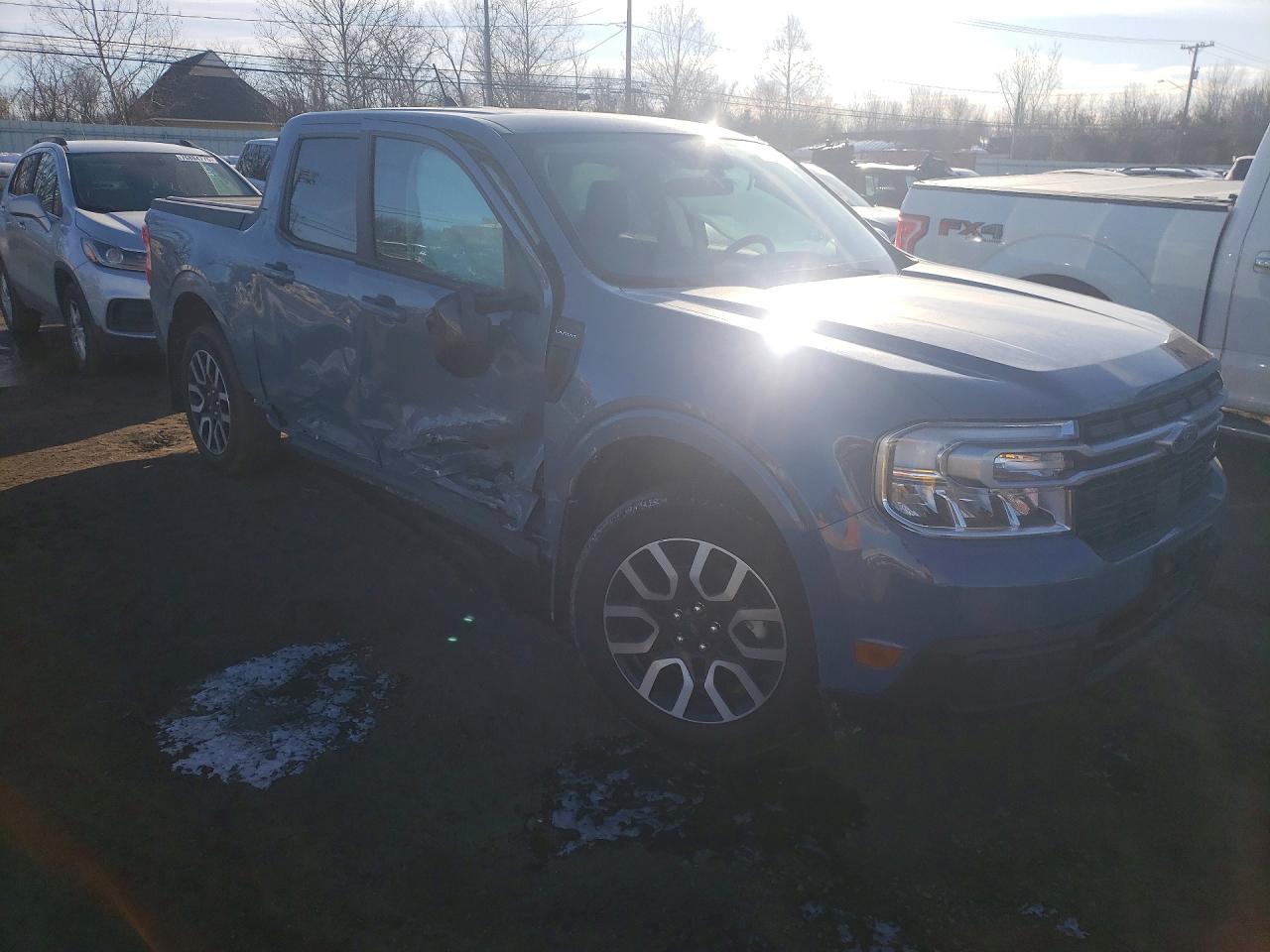 2024 FORD MAVERICK LARIAT photo 4