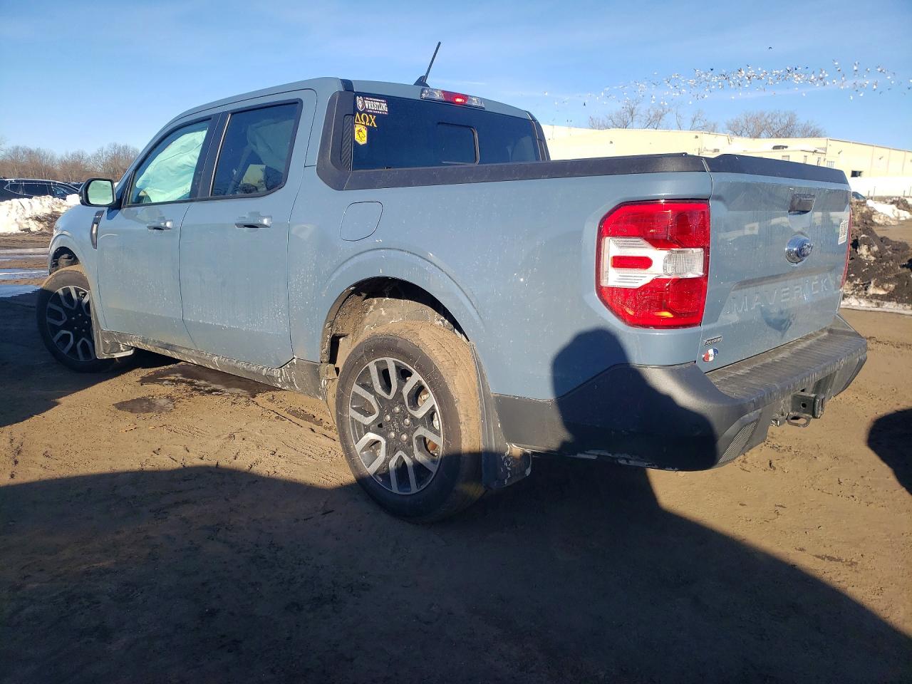 2024 FORD MAVERICK LARIAT photo 2