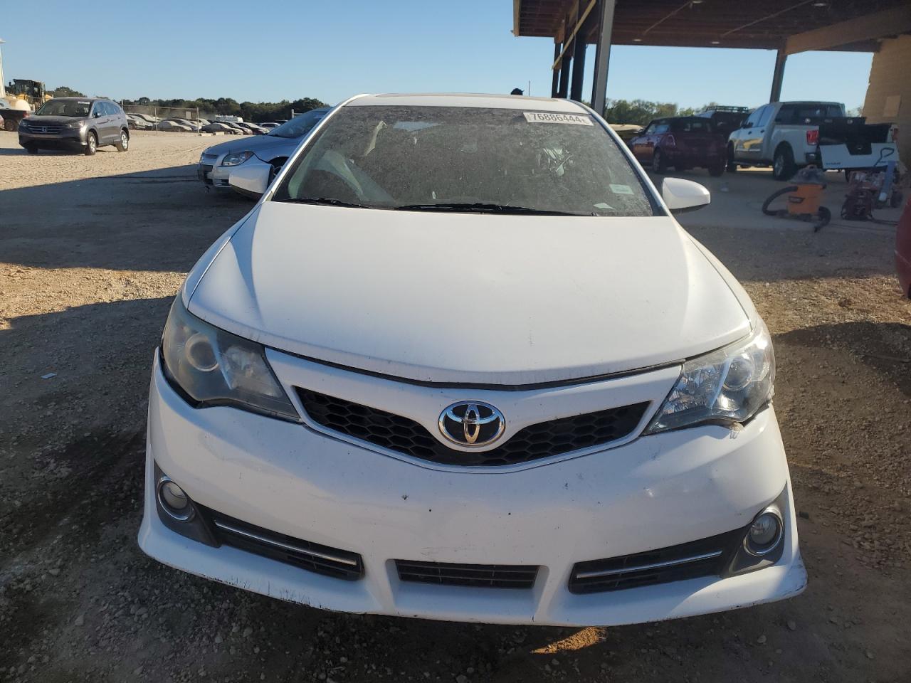 2014 TOYOTA CAMRY photo 13
