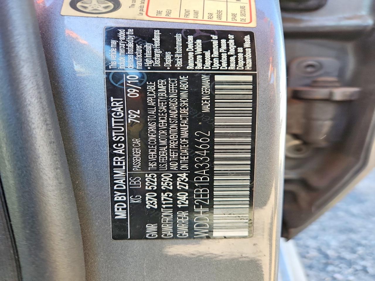 2011 MERCEDES-BENZ E 350 BLUETEC photo 34