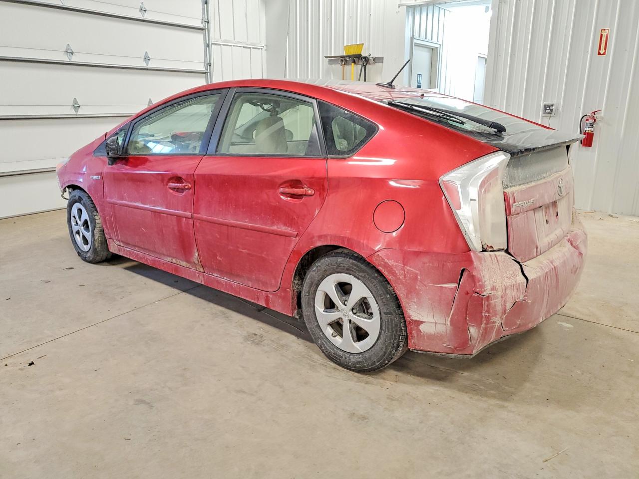 2013 TOYOTA PRIUS photo 3