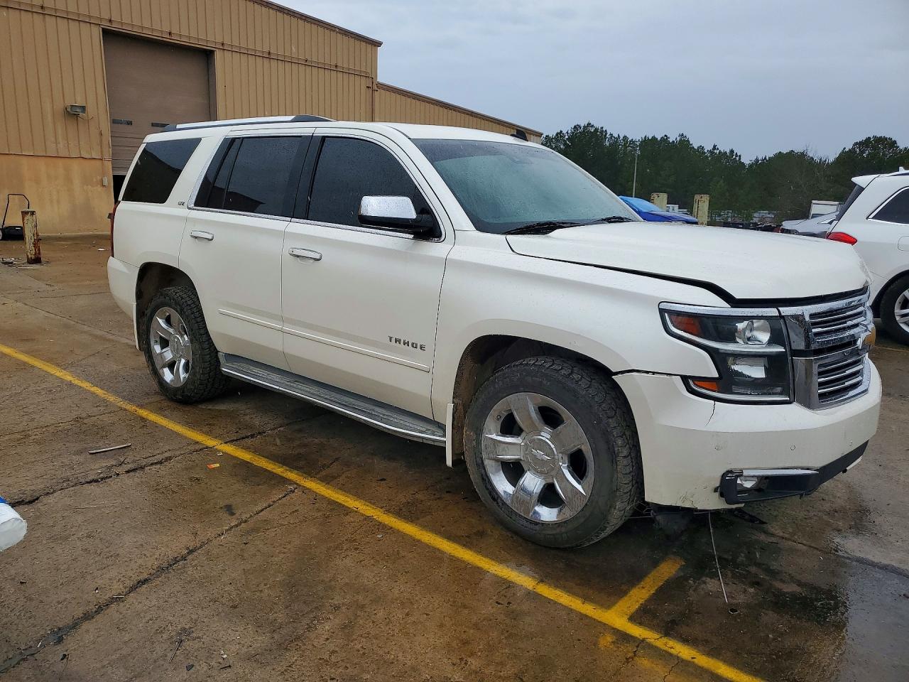 2015 CHEVROLET TAHOE C1500 LTZ photo 4