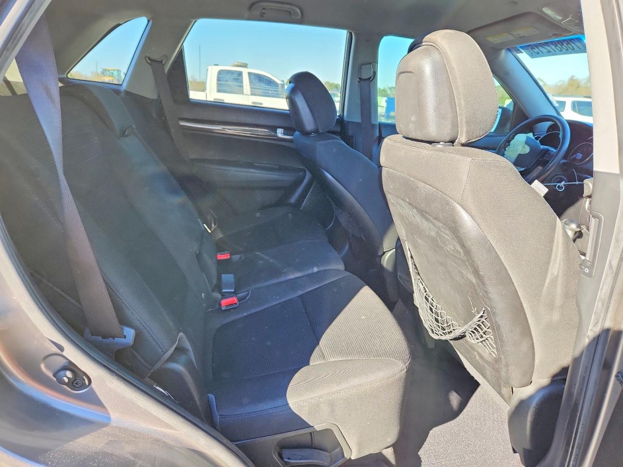 2014 KIA SORENTO LX photo 21