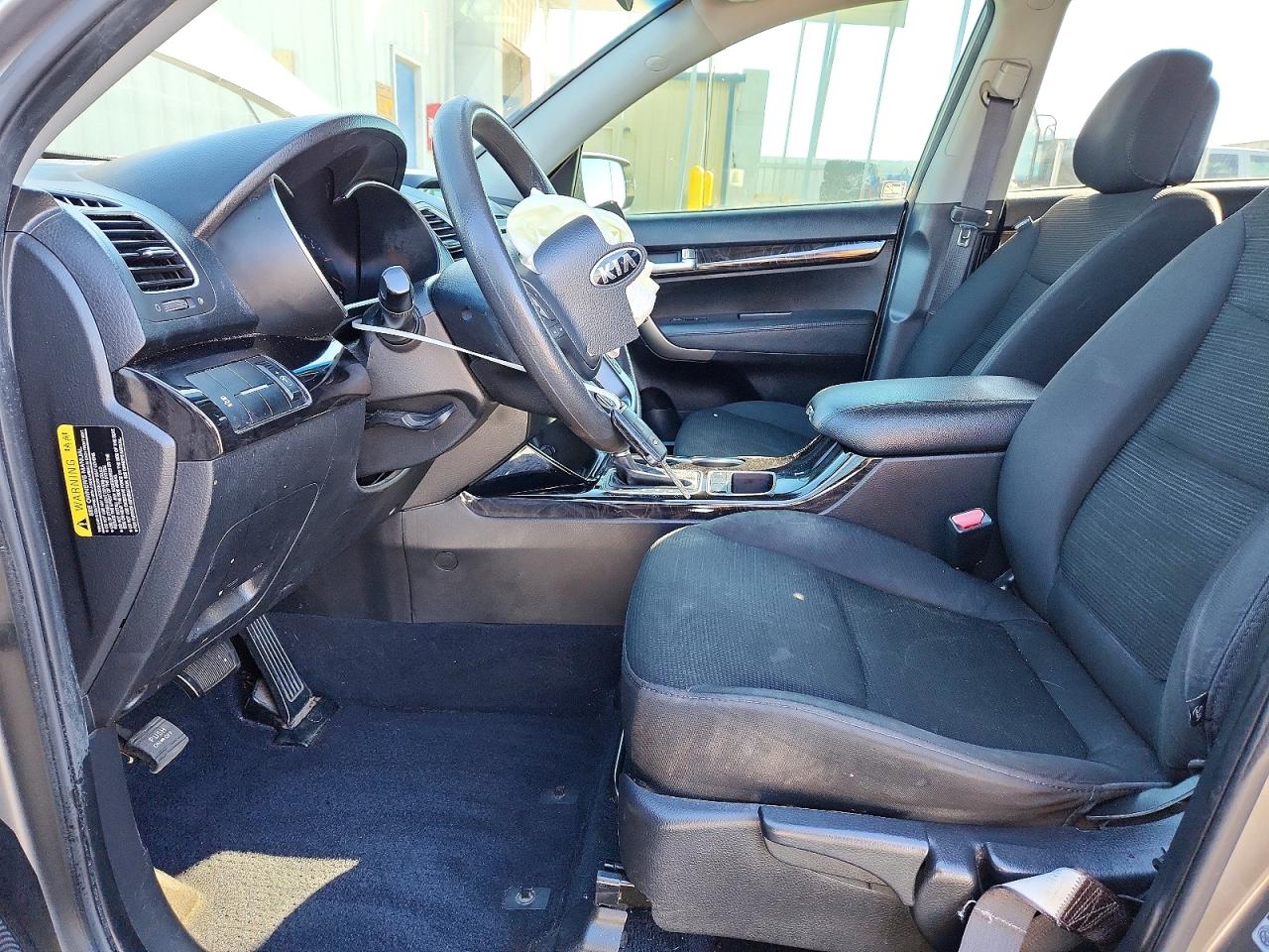 2014 KIA SORENTO LX photo 13
