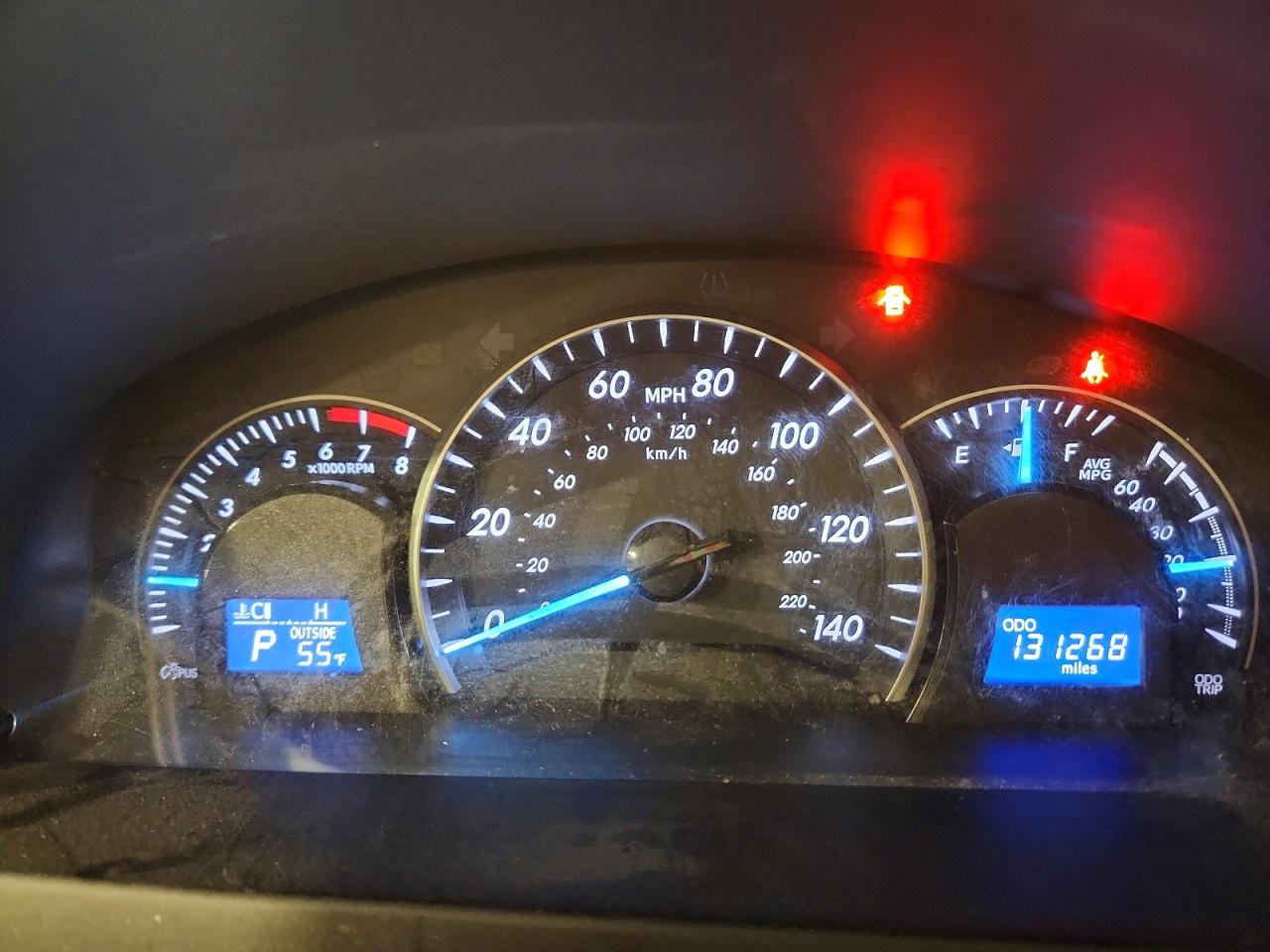2015 TOYOTA CAMRY LE photo 9