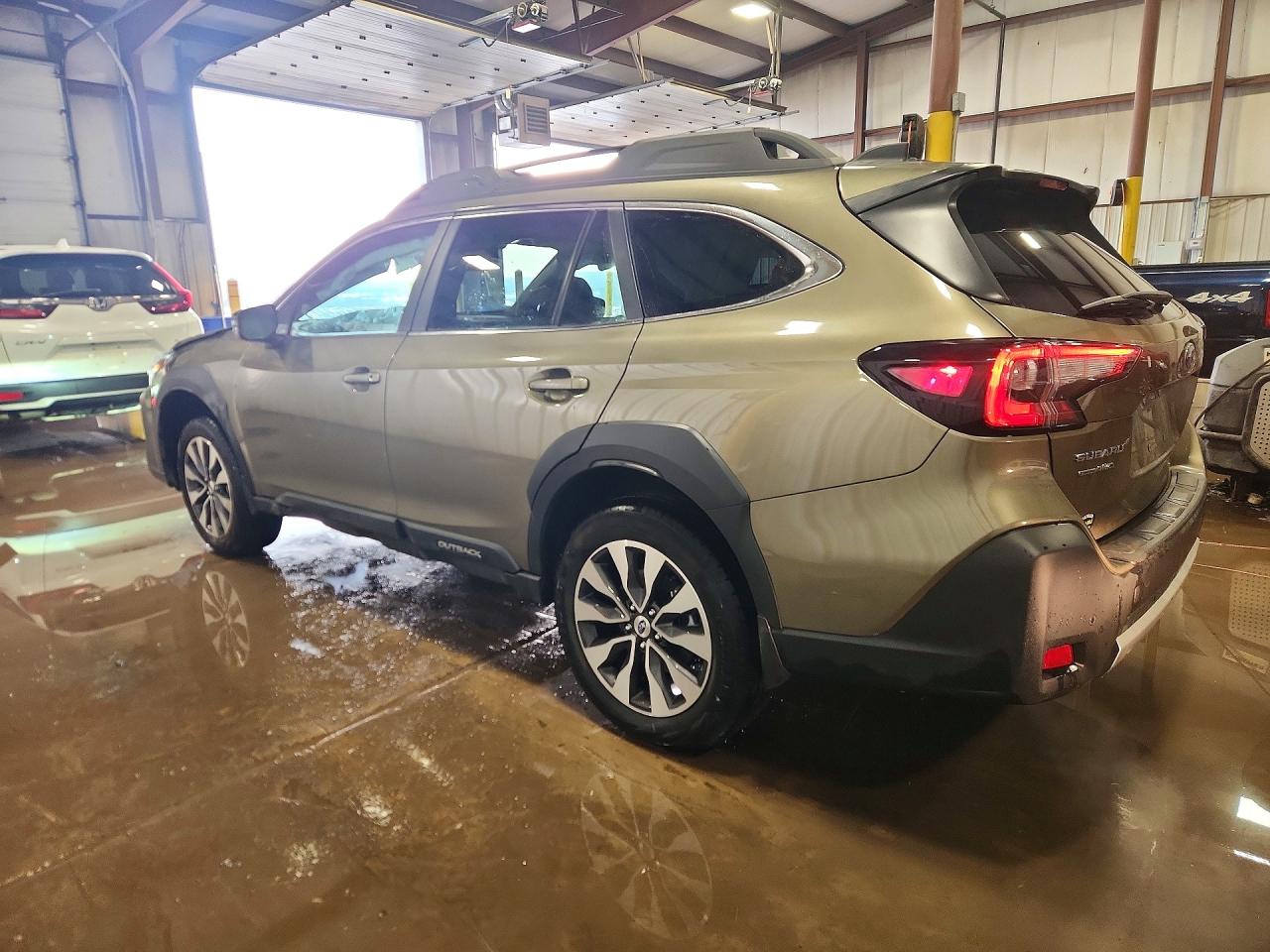 2025 SUBARU OUTBACK LIMITED photo 4
