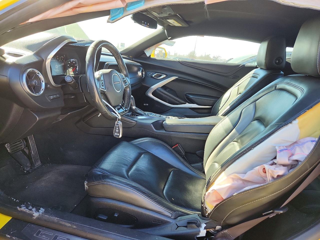 2016 CHEVROLET CAMARO LT photo 19