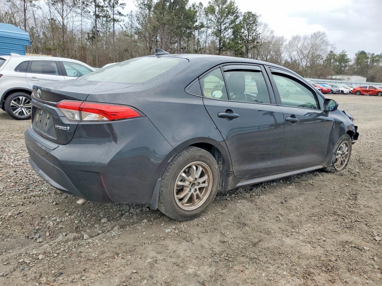 2022 TOYOTA COROLLA LE photo 3