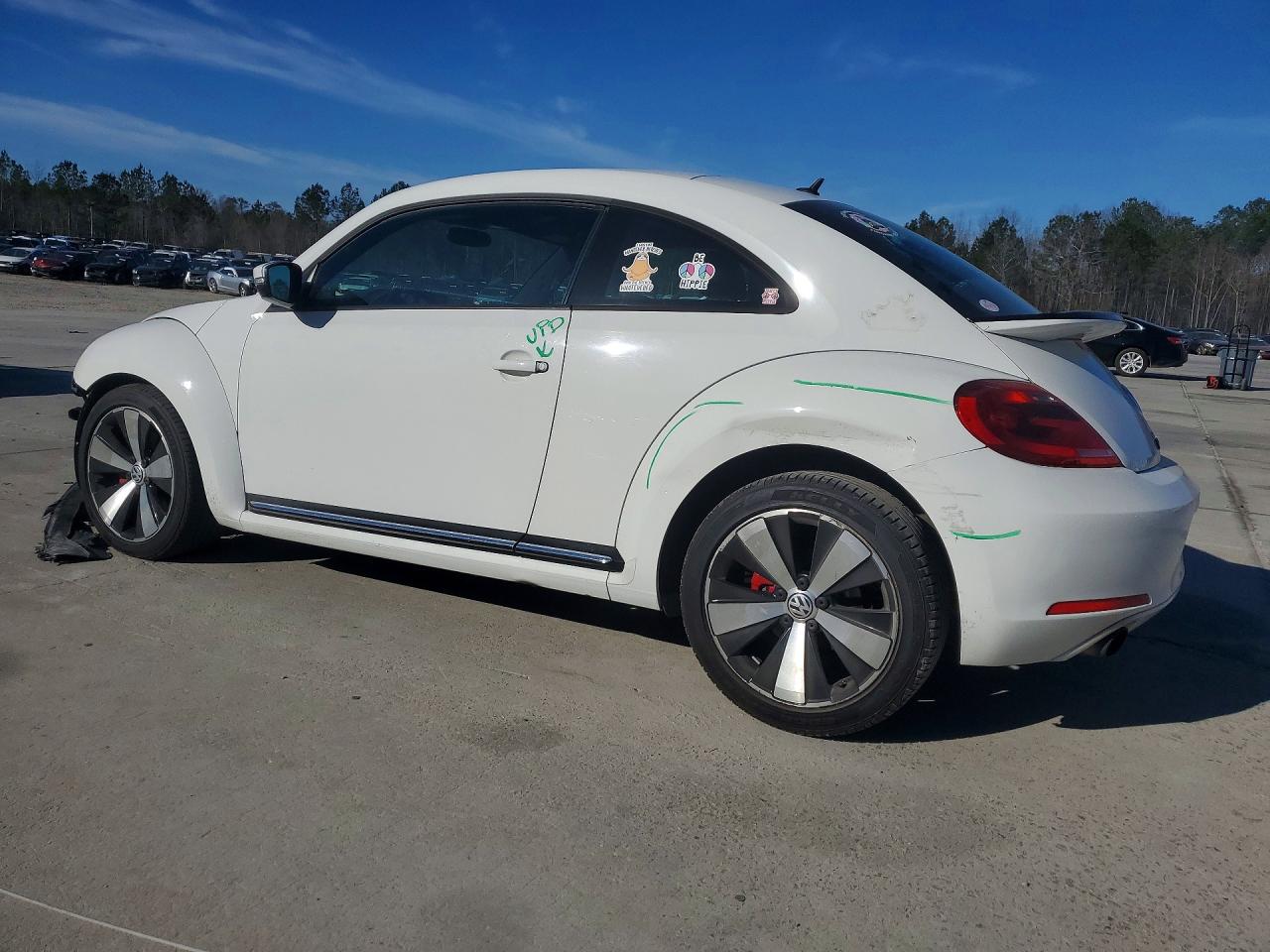 2013 VOLKSWAGEN BEETLE TURBO photo 3