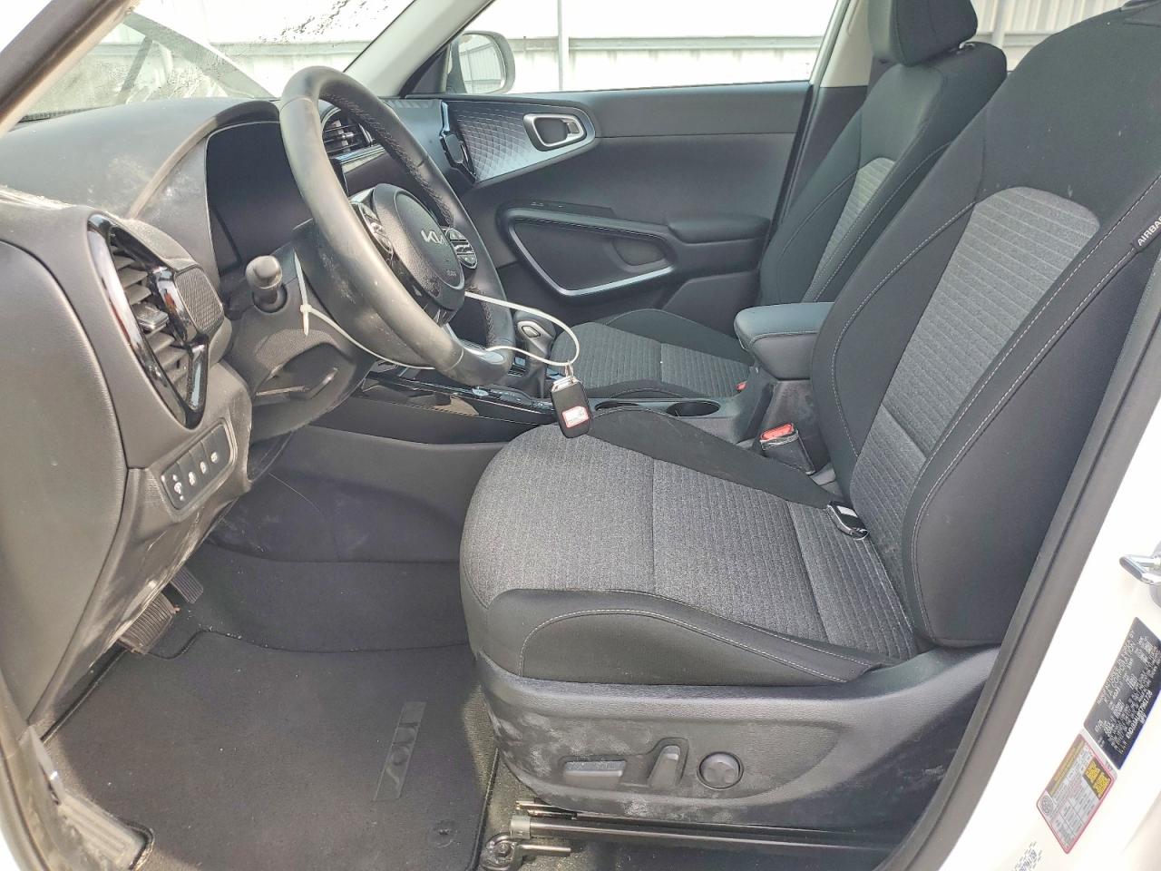 2025 KIA SOUL EX photo 13