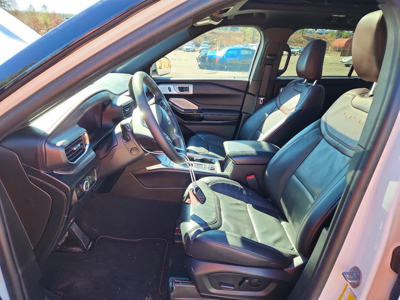 2024 FORD EXPLORER PLATINUM photo 13