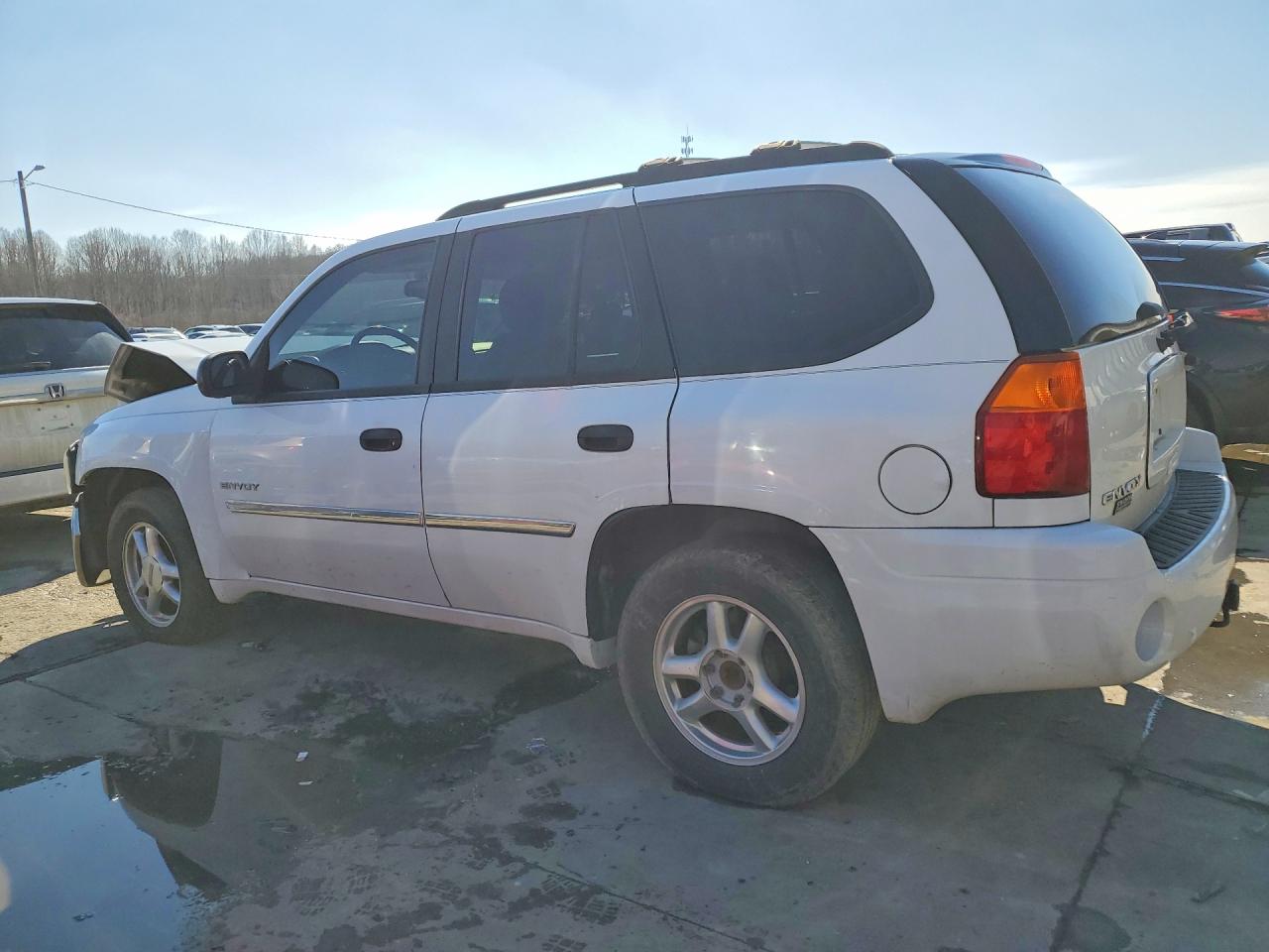2006 GMC ENVOY photo 2