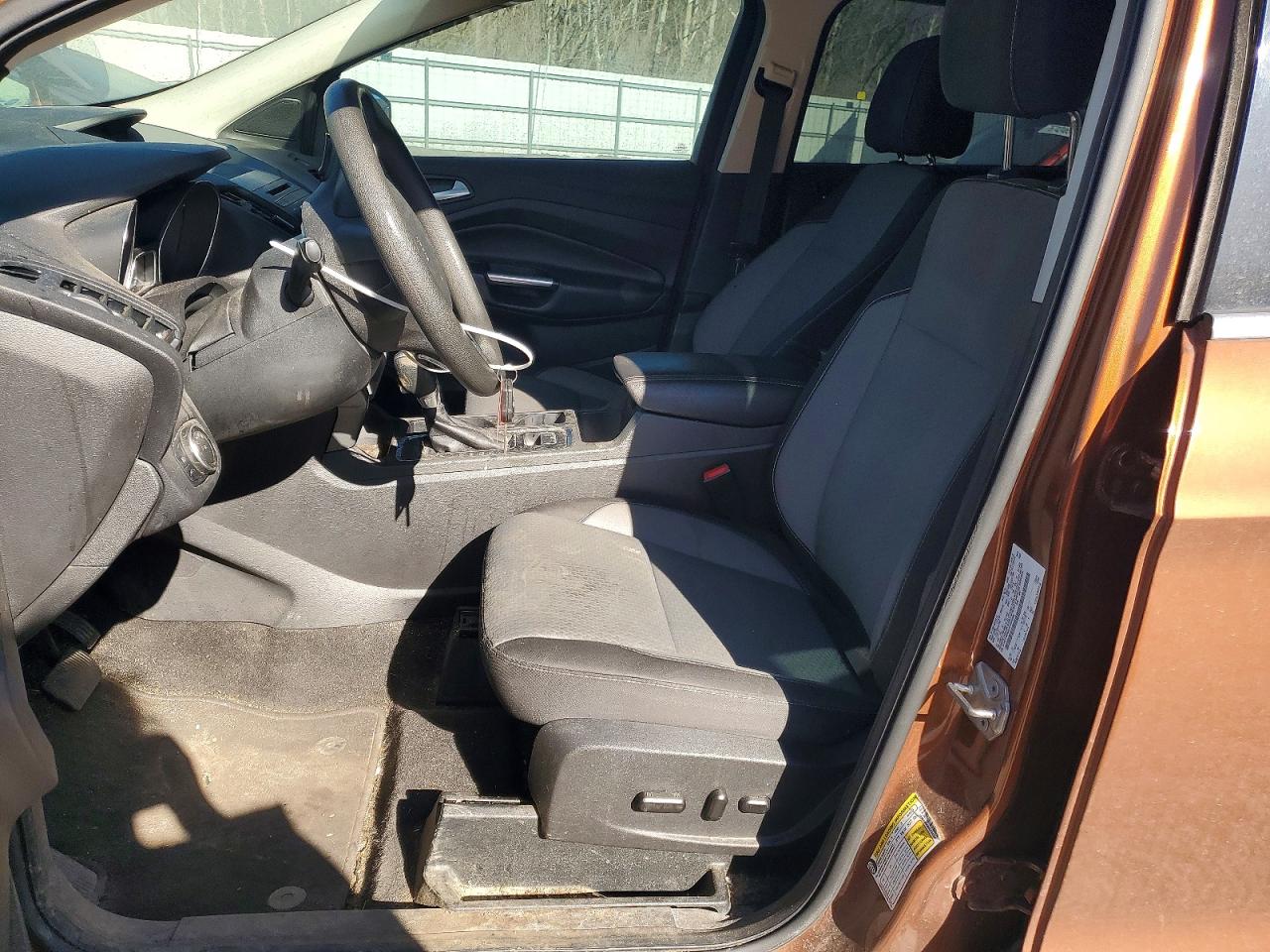 2017 FORD ESCAPE SE photo 13