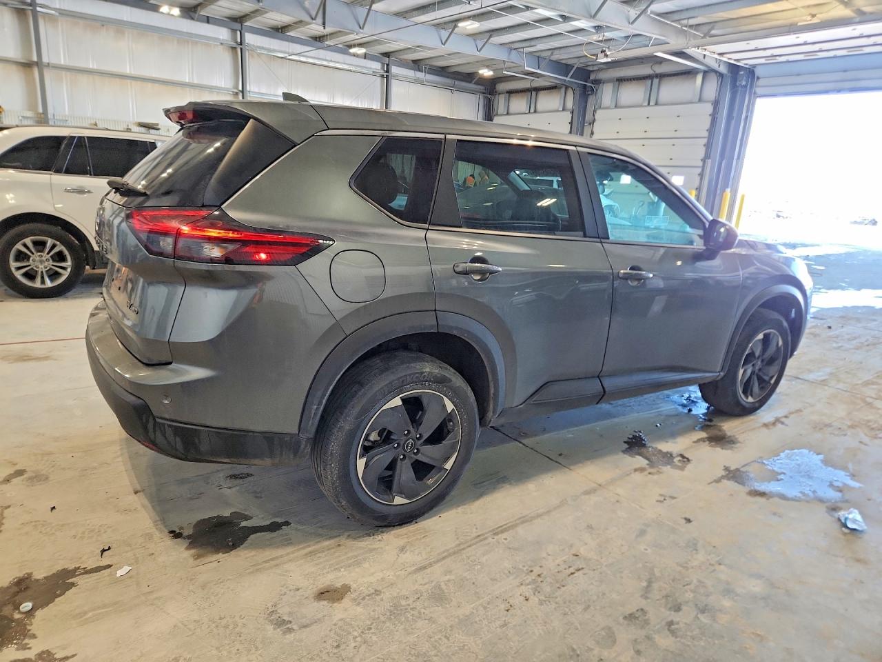 2024 NISSAN ROGUE SV photo 3