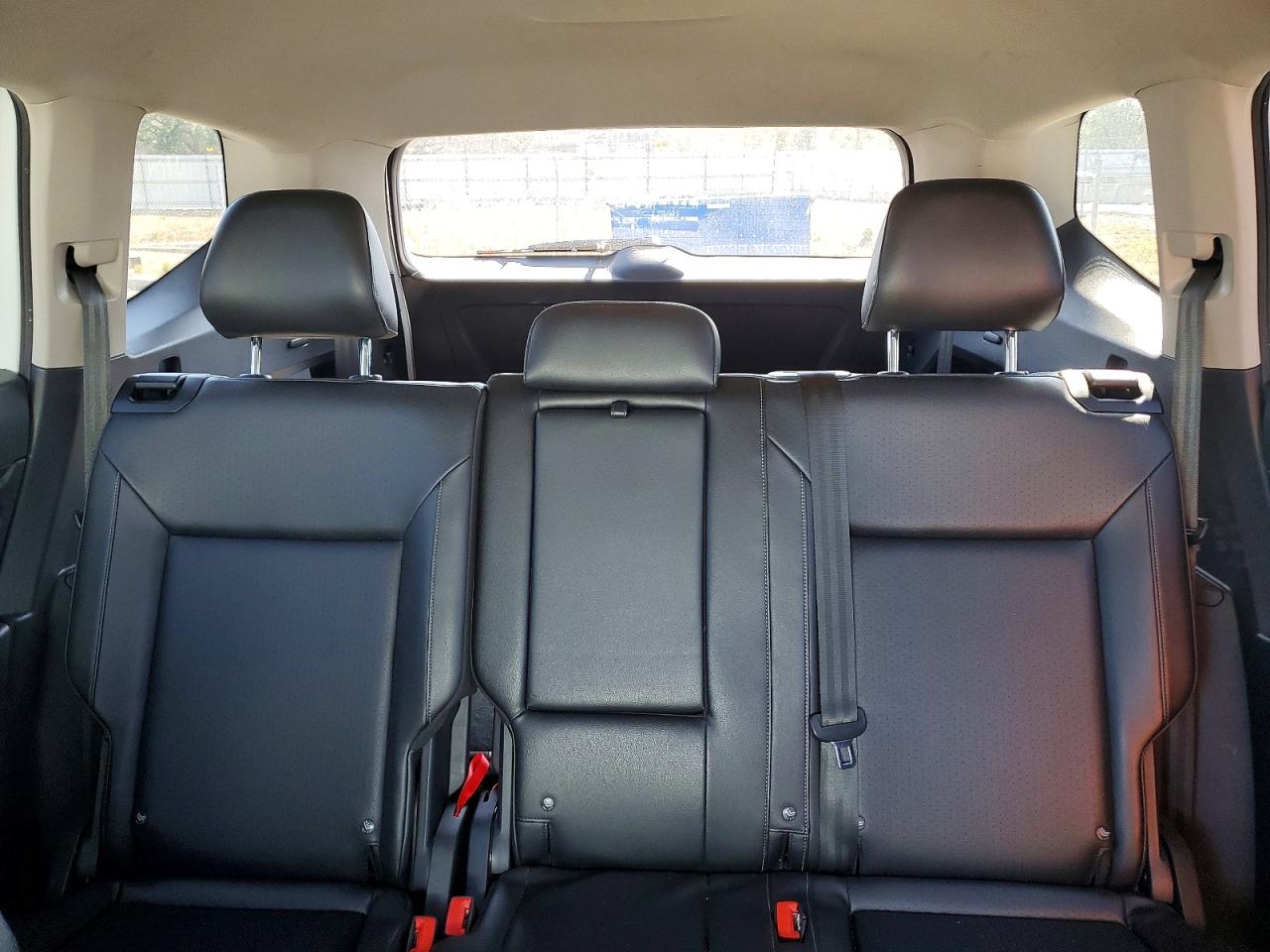 2018 VOLKSWAGEN ATLAS SE photo 19