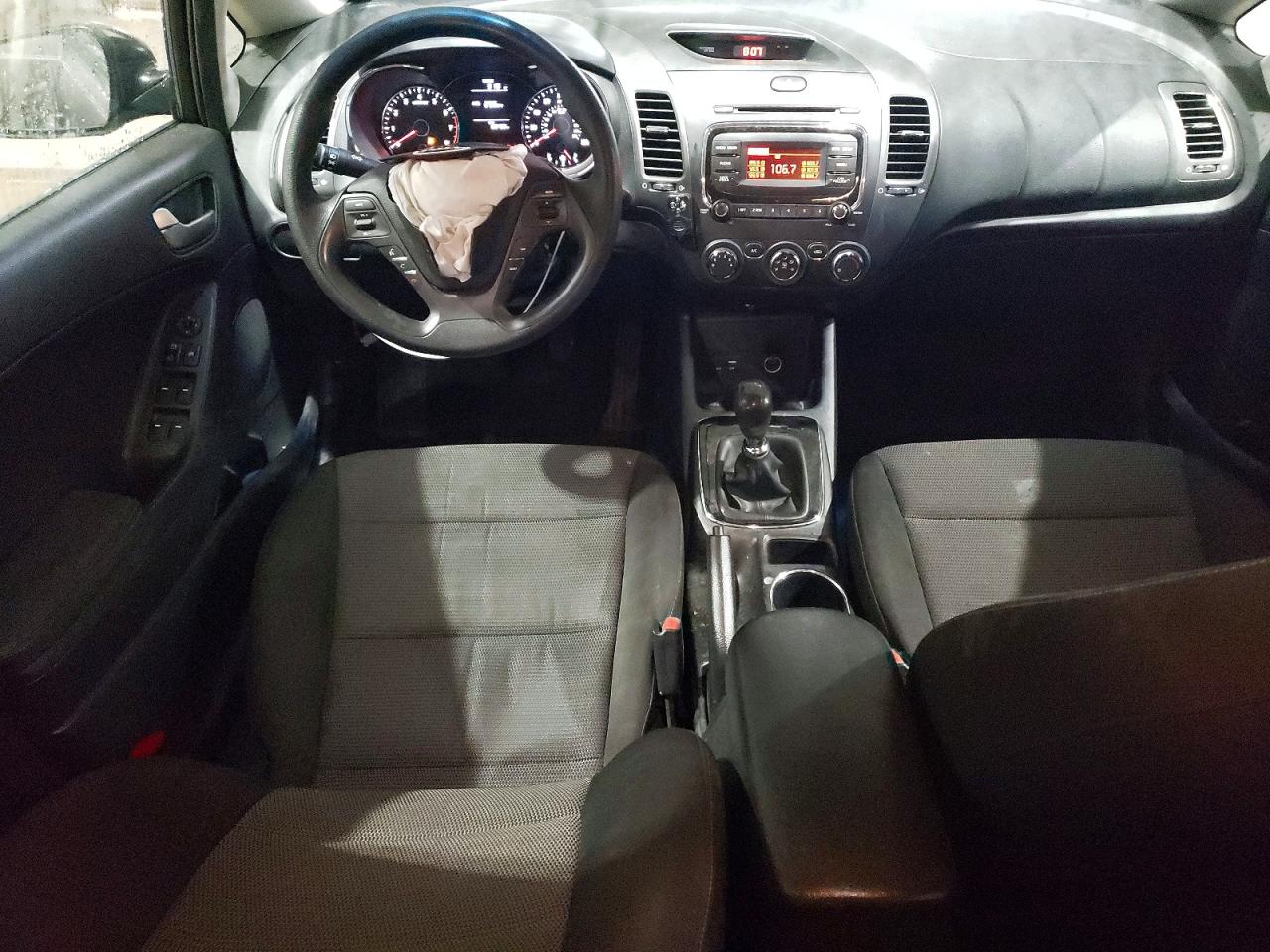 2017 KIA FORTE LX photo 22