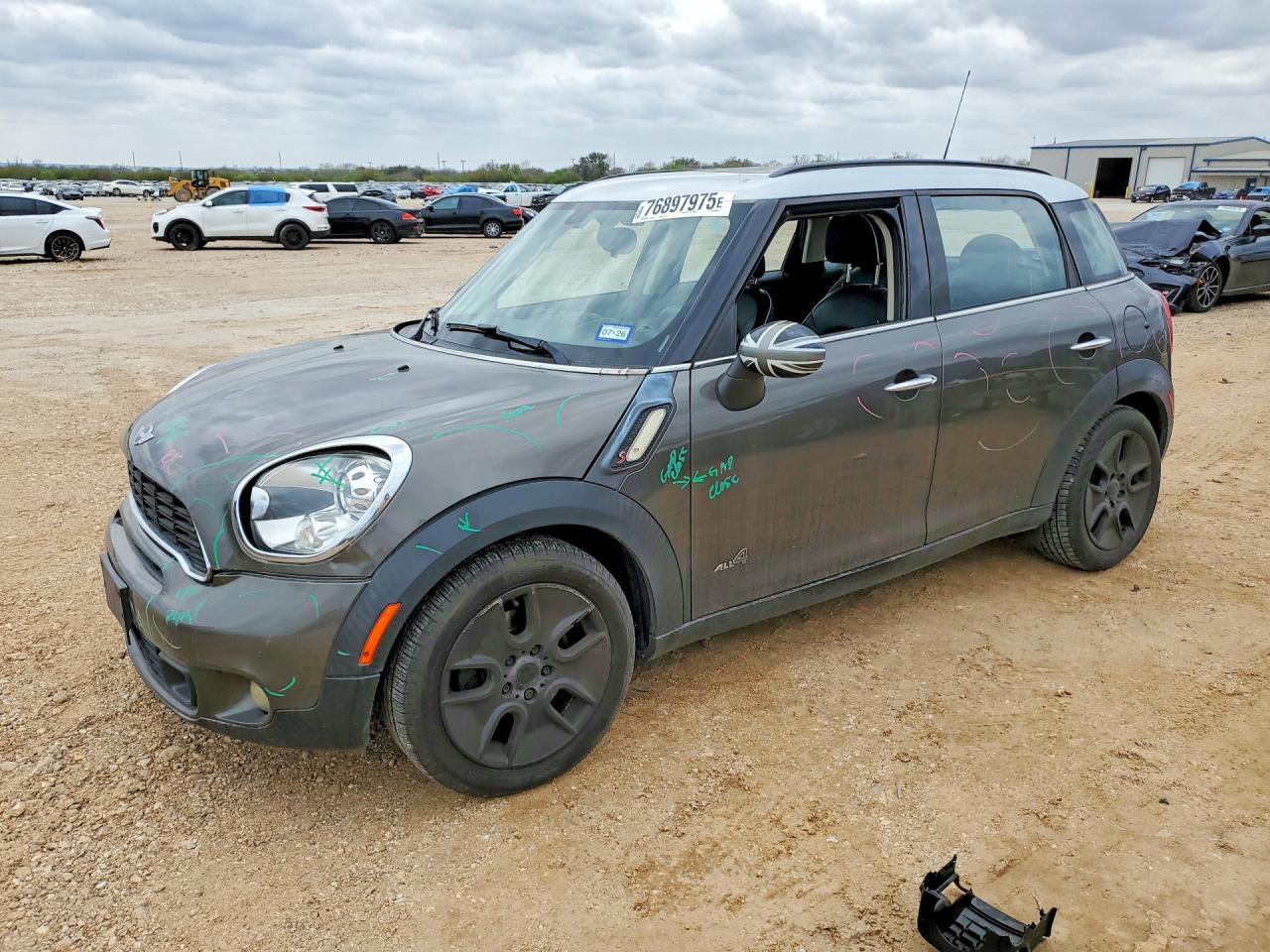 2011 MINI COOPER